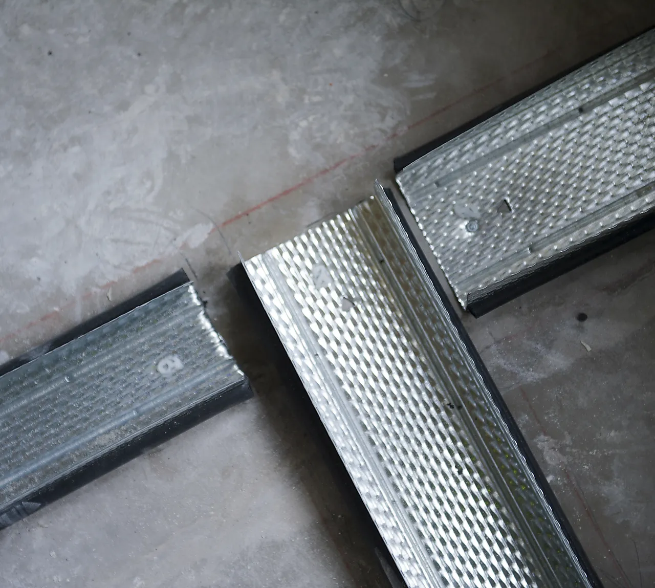 Stålstender profil CI75 STENDER 35X75X2985 null - null - 2 - Miniatyr