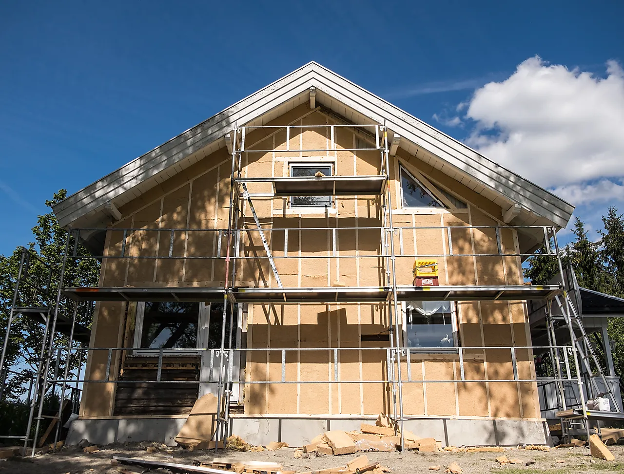 Isolasjon trefiber plate 100x565x1220 mm Isolasjon trefiber plate 100x565x1220 mm