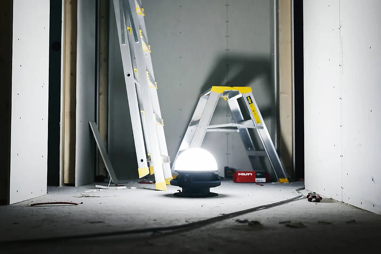 Arbeidslampe Shine 4500 RE APP