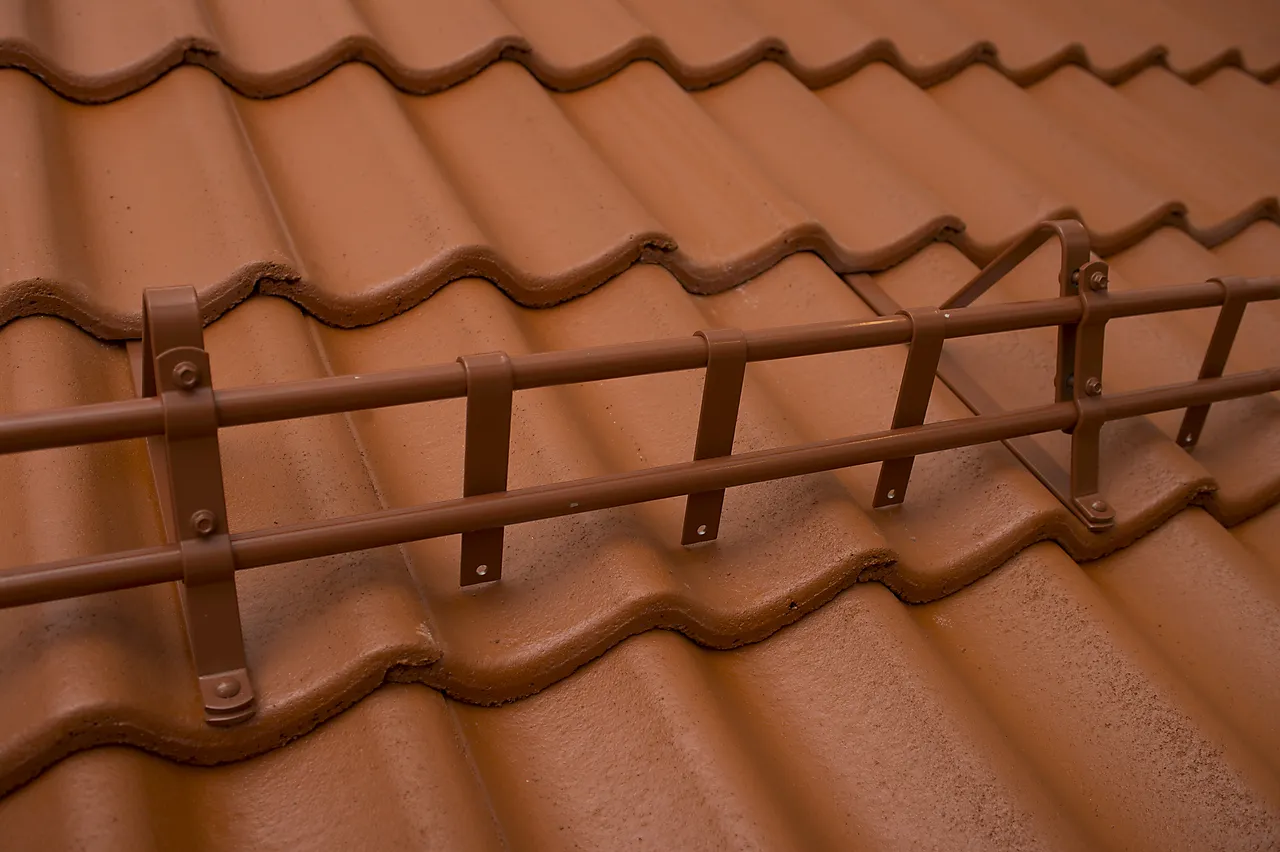 TB Taksikring snøfangerkonsoll takstein sort null - null - 3 - Miniatyr