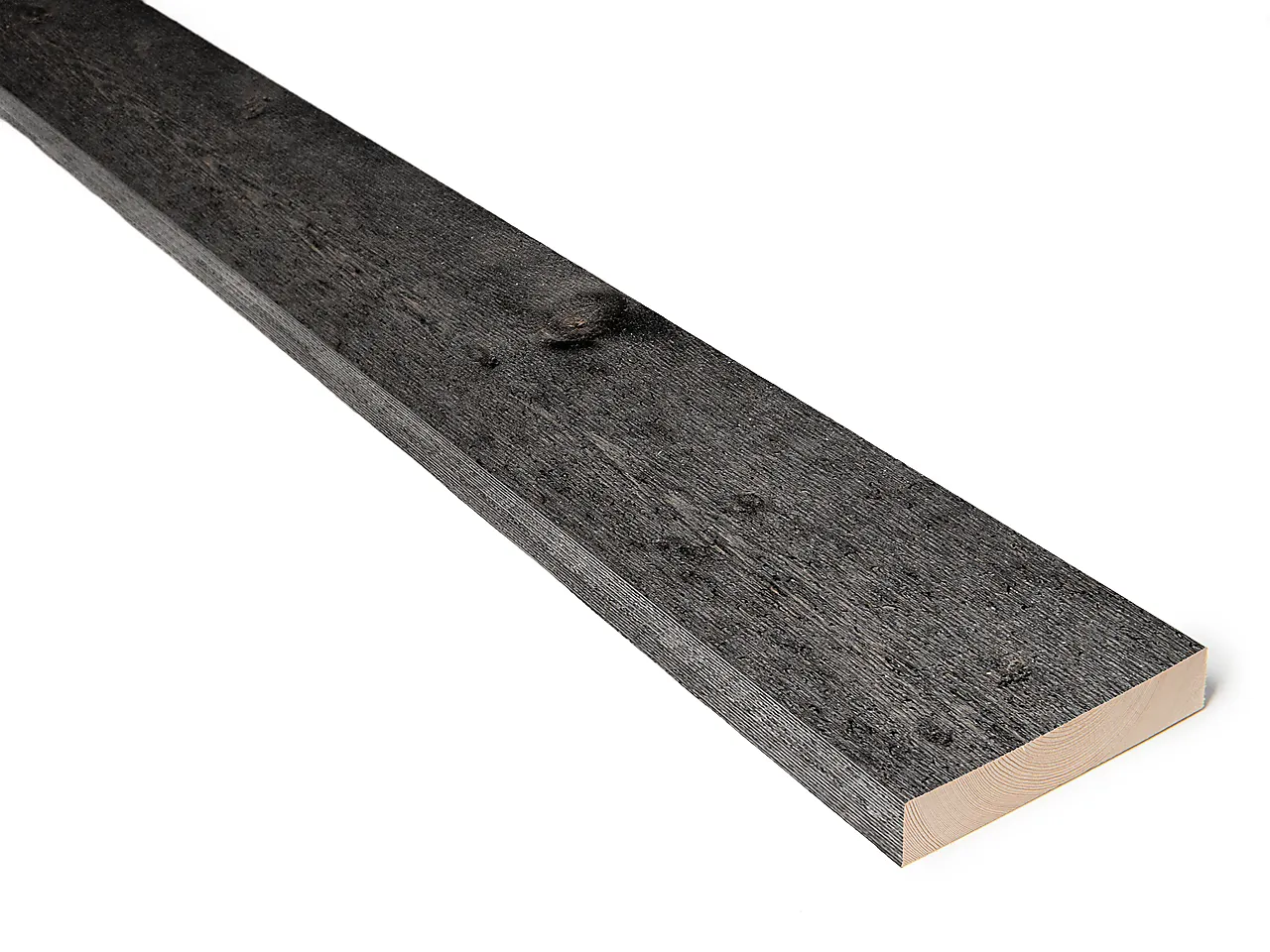 Gran 19x098   edelsort kledning rektangulær behubehandlet