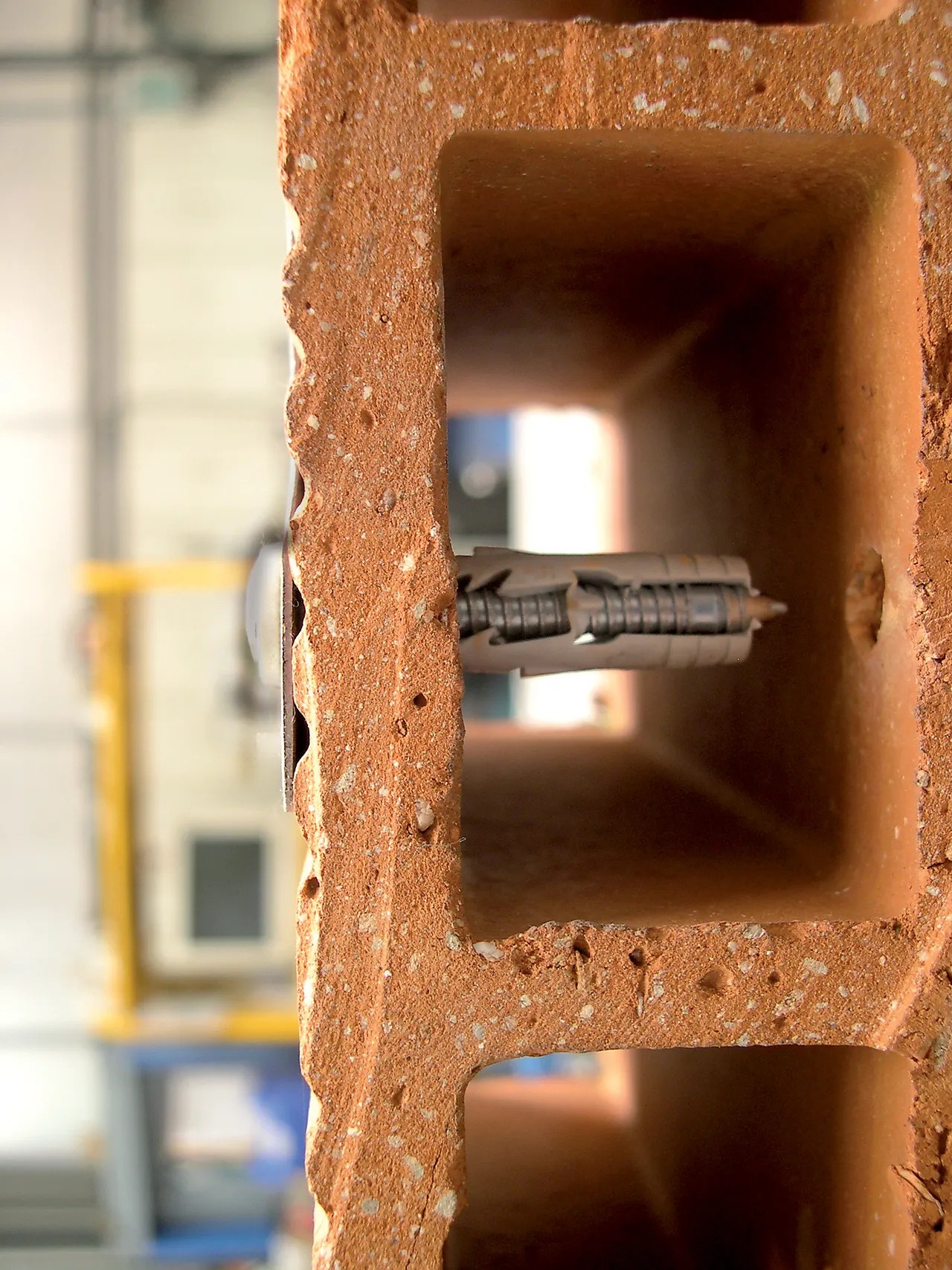 Spikerplugg flens elf spit hit m-p A200 5X25