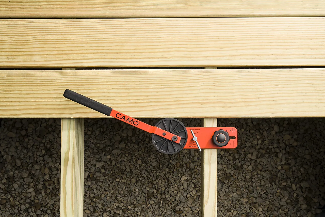 Camo lever board-bender verktøy retter ut skjeve terrassebord
