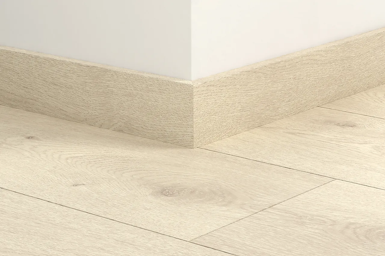 Sokkellist laminat 12x58 mm Light Grey Oak dekor 06404