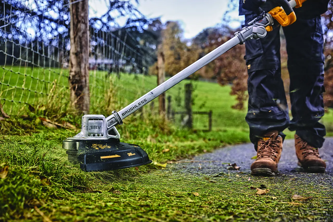 Gresstrimmer 18V XR DCMST561N-XJ null - null - 3 - Miniatyr