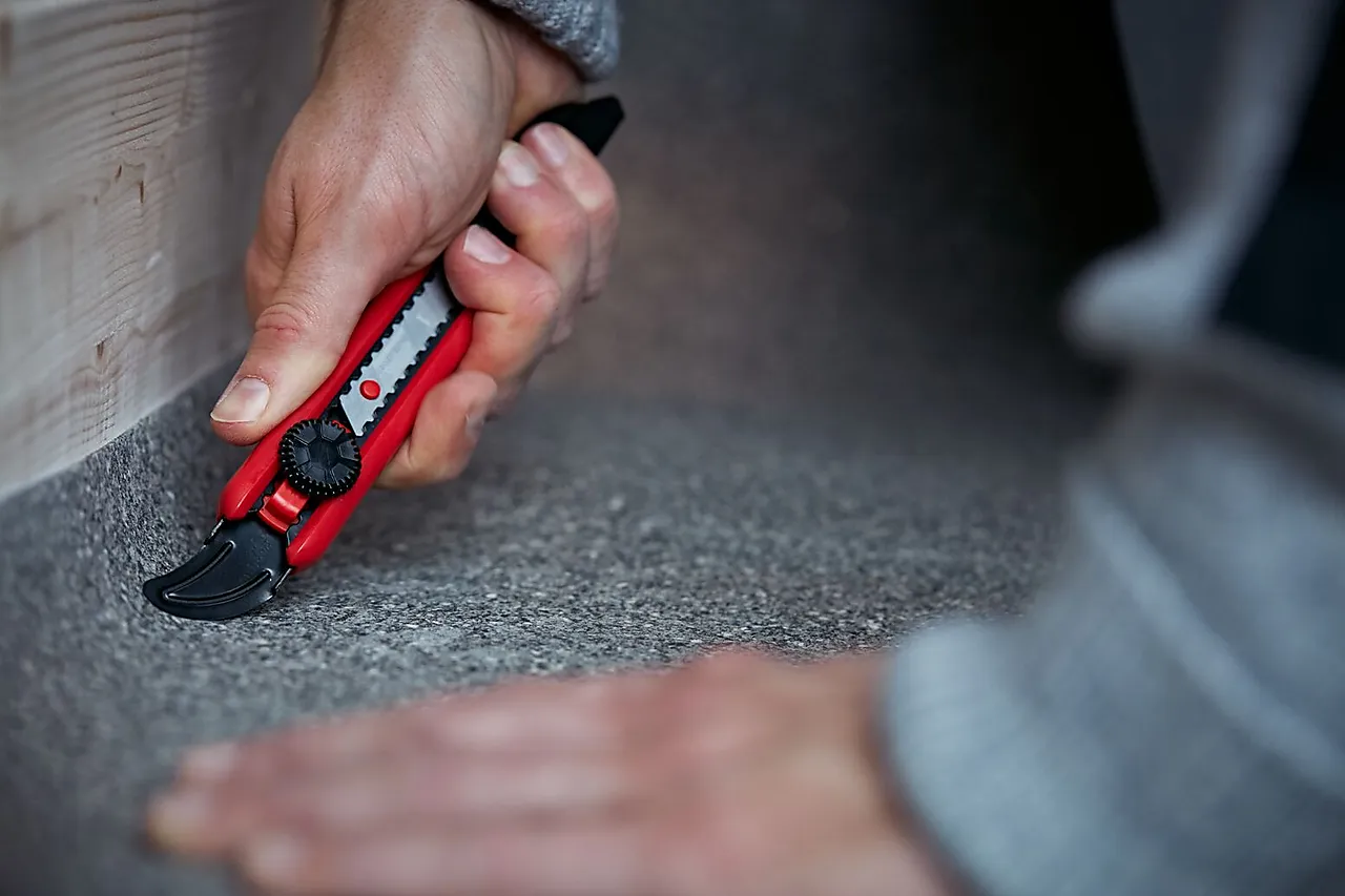 Brytebladkniv SFPB 18W