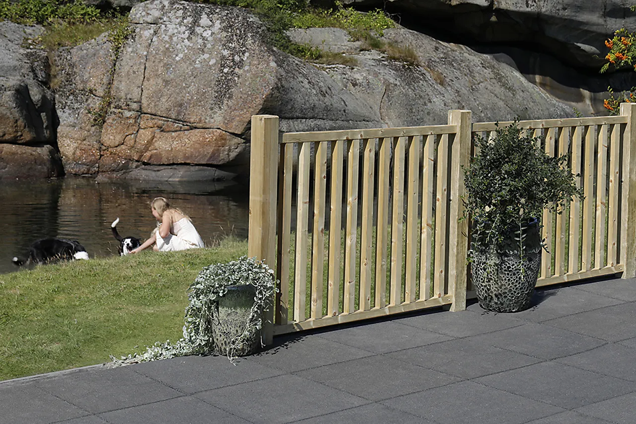 Rekkverk linnestad 1157 x 890 mm impregnert Rekkverk linnestad 1157 x 890 mm impregnert