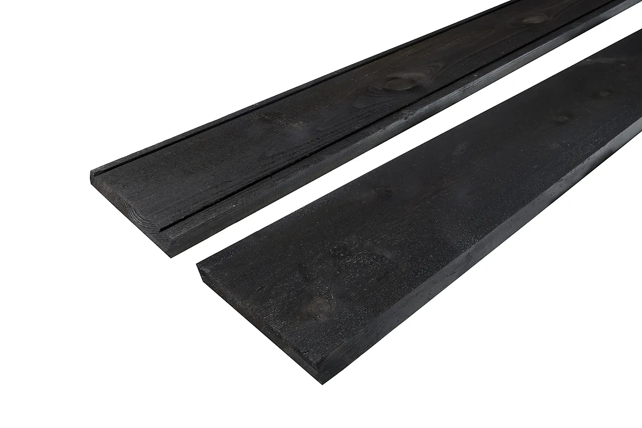 Furu 21x148 tak 4,8m 2sp svart møreroyal setersvart rs.25