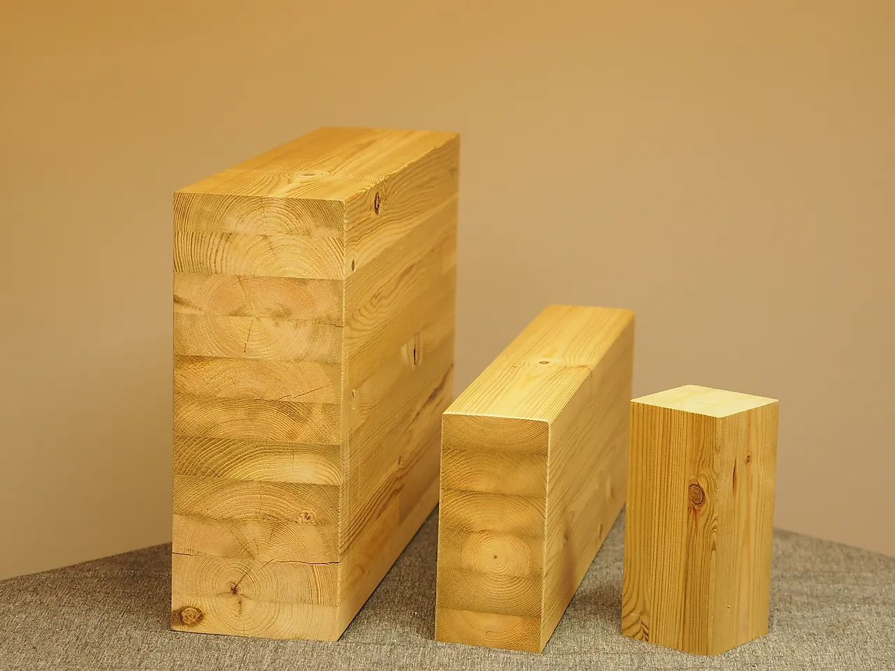 Furu 090x400 imp limtre sps vli lengde på bestilling Furu 090x400 imp limtre sps vli lengde på bestilling